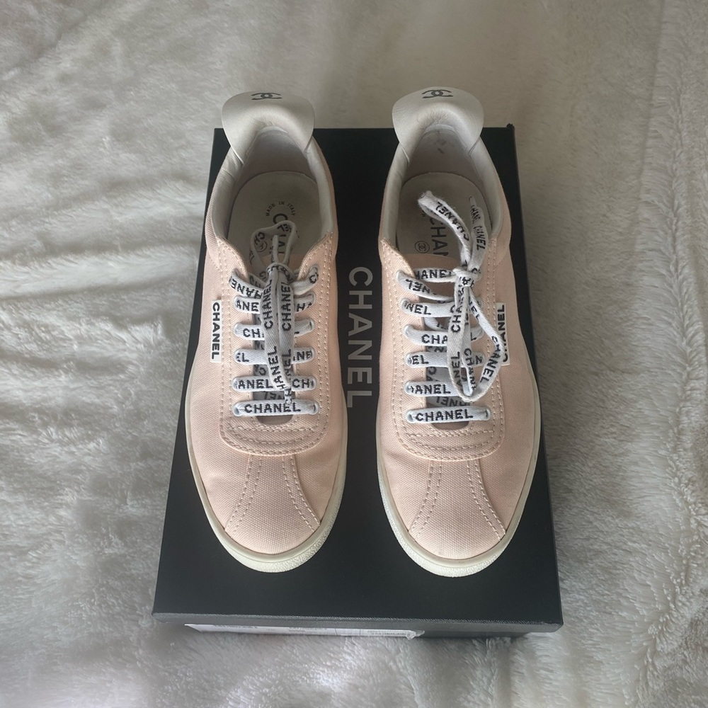 Chanel sneakers size 38